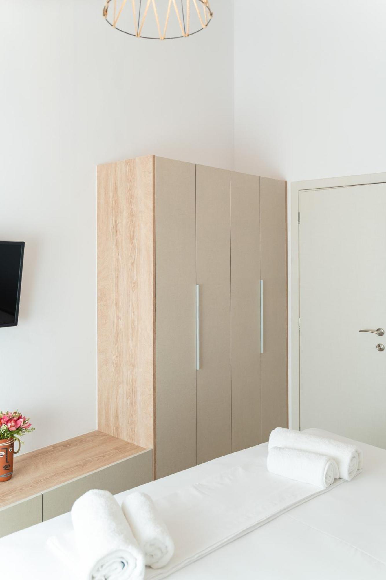 Lithos Suites Finikounta Exterior foto